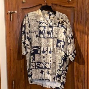 Burma Bipas Men's Silk Short Sleeve Button Front Shirt